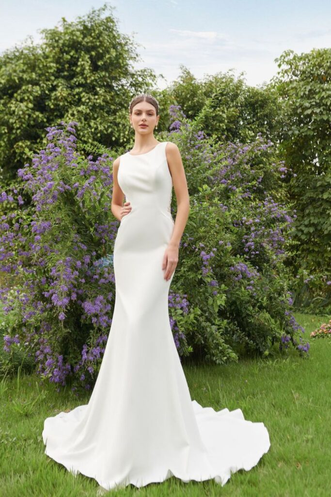 Clean Bateau-Neck Wedding Dress