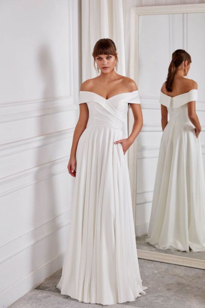 Best Wedding Dresses for Beach Weddings
