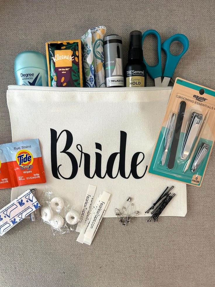 White Bridal Emergency Kit, Wedding Day emergency kit, Customized wedding bride gift, gift for bride, bridal shower gift, engagement gift
