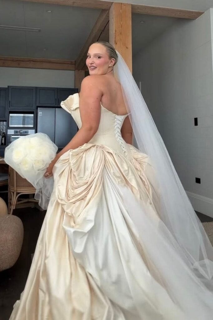 Wedding Dresses That Stay Comfortable in Heat